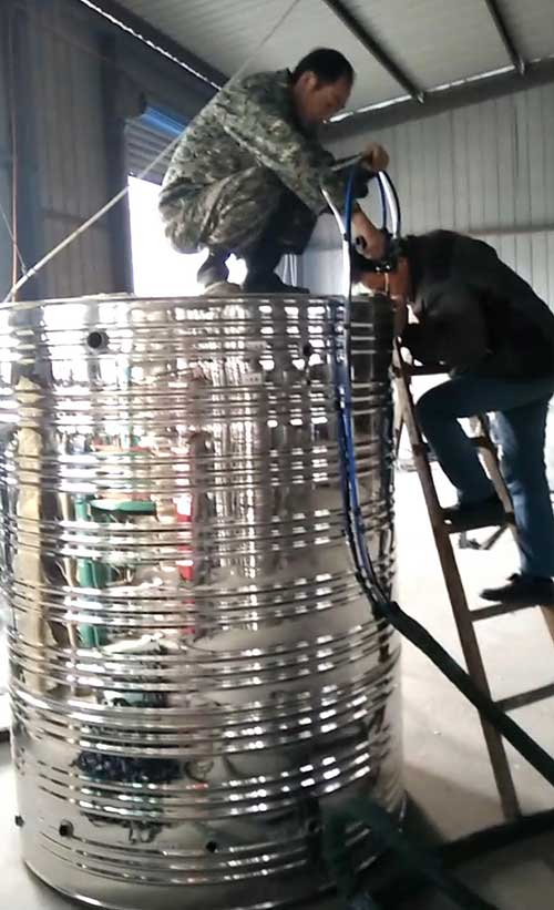 太陽(yáng)能水箱澆注 聚氨酯噴涂機廠(chǎng)家